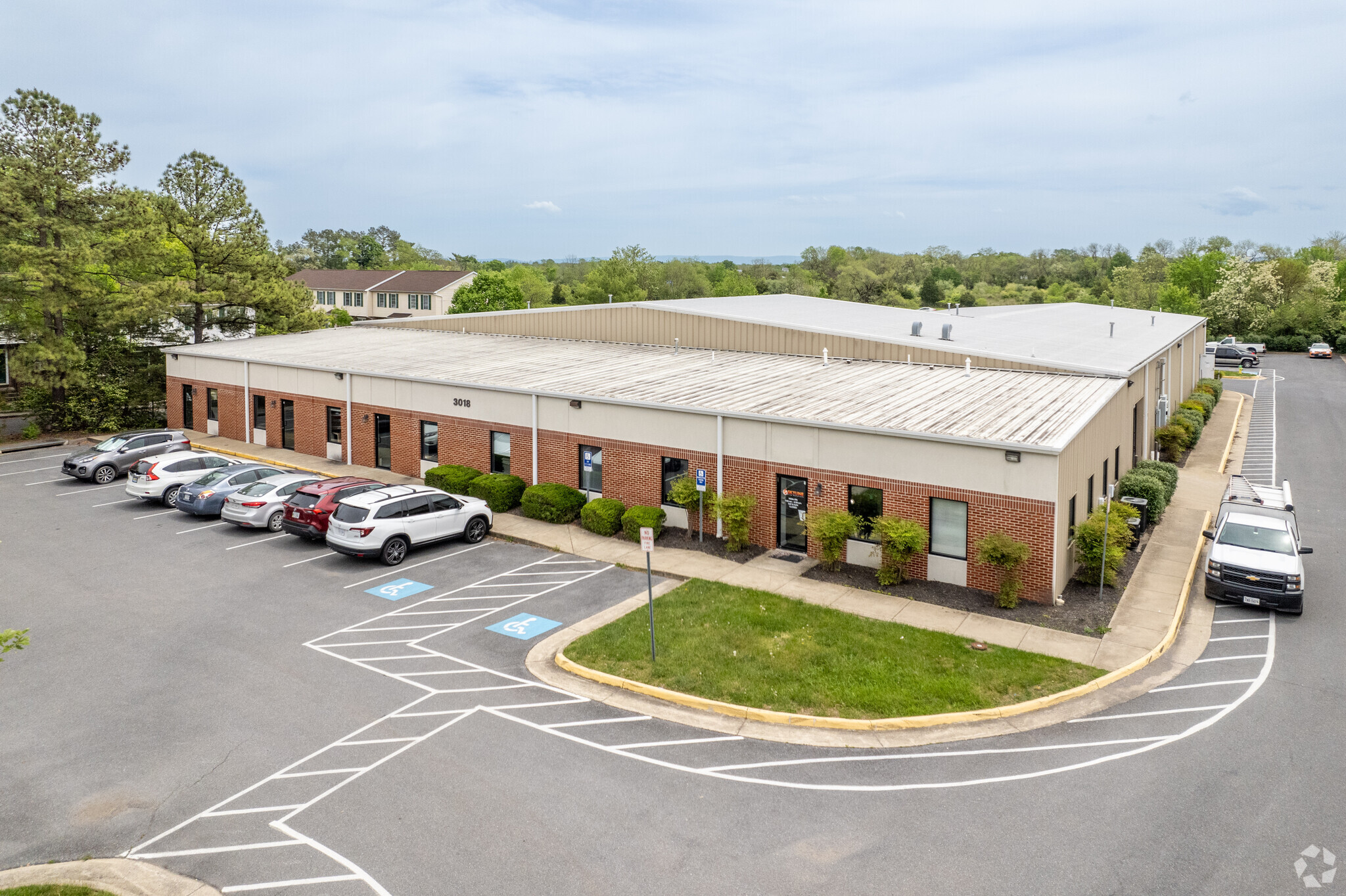 3018 Shawnee Dr, Winchester, VA for lease Primary Photo- Image 1 of 12