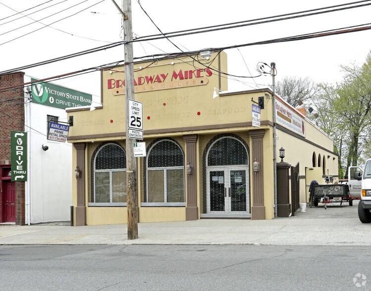 747 Forest Ave, Staten Island, NY for sale - Primary Photo - Image 1 of 1