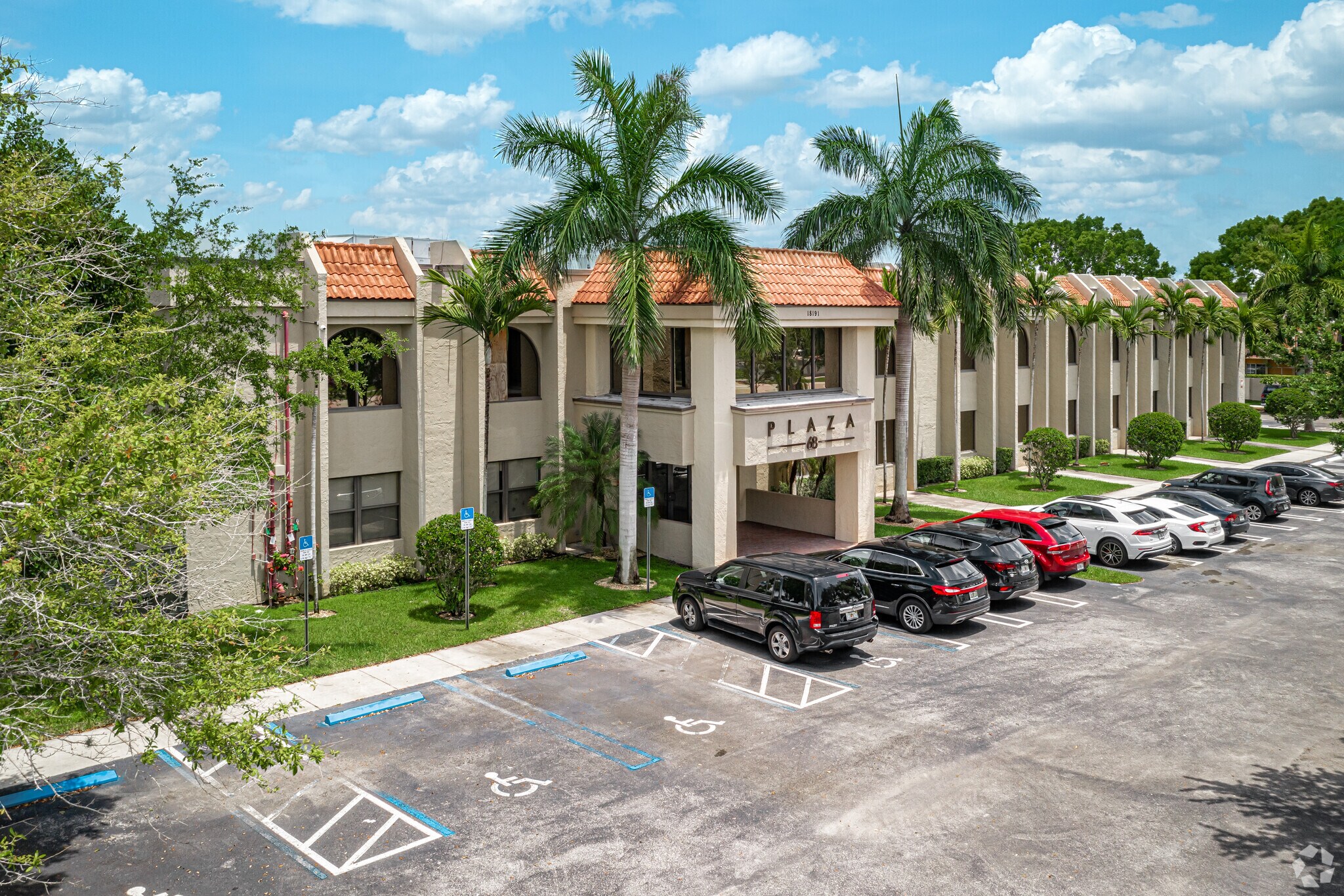 18191 NW 68th Ave, Miami Lakes, FL 33015 Plaza 68 Building