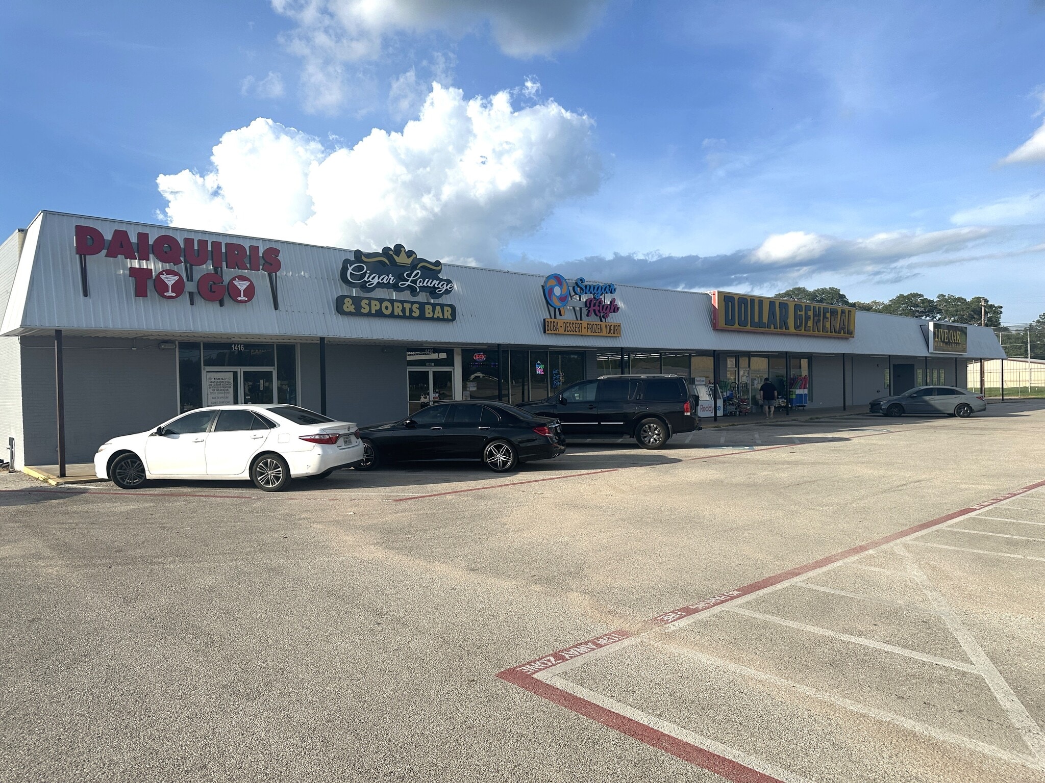 1404 Walnut St, Columbus, TX for lease Building Photo- Image 1 of 7