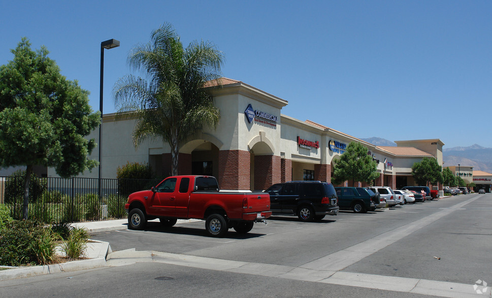 4110-4190 E Florida Ave, Hemet, CA for lease - Primary Photo - Image 1 of 1