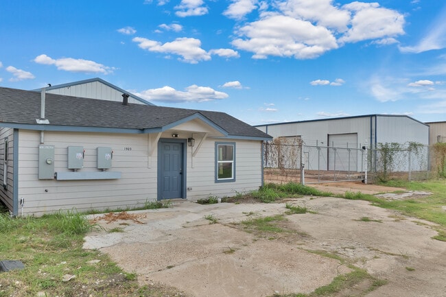 More details for 1923 Kolfahl St, Houston, TX - Industrial for Lease