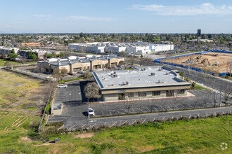 660 W Locust Ave, Fresno, CA - aerial  map view - Image1