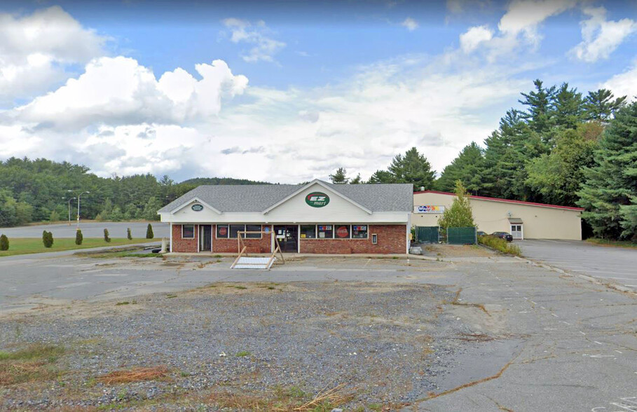 127 Maple Ave, Claremont, NH for sale - Building Photo - Image 1 of 2