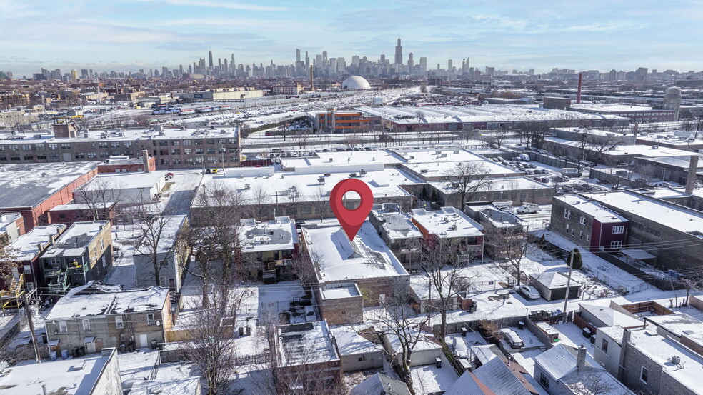 632 N Albany Ave, Chicago, IL for sale - Aerial - Image 2 of 16