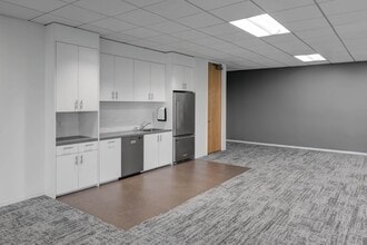 4270 Executive Sq, La Jolla, CA for lease Interior Photo- Image 2 of 9