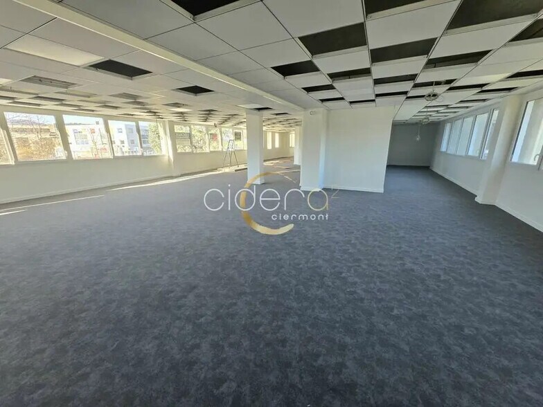 Office in Clermont-Ferrand for lease - Interior Photo - Image 3 of 7