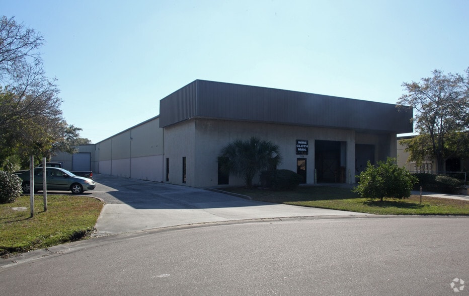 7158 123rd Cir N, Largo, FL for lease - Primary Photo - Image 1 of 5