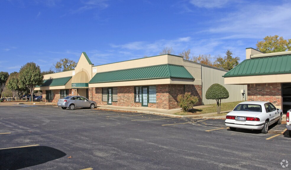 1117 S Douglas Blvd, Midwest City, OK for sale - Building Photo - Image 2 of 4