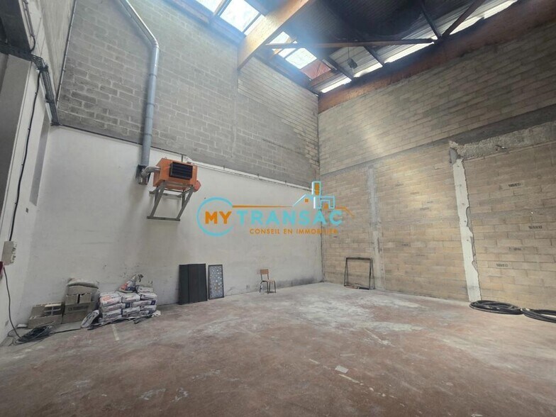 Flex in Pontault-Combault for sale - Interior Photo - Image 3 of 16