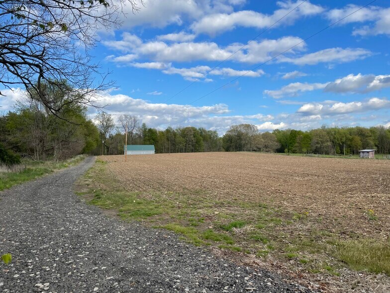 8891 Pulaski, Concord, MI for sale - Primary Photo - Image 1 of 1
