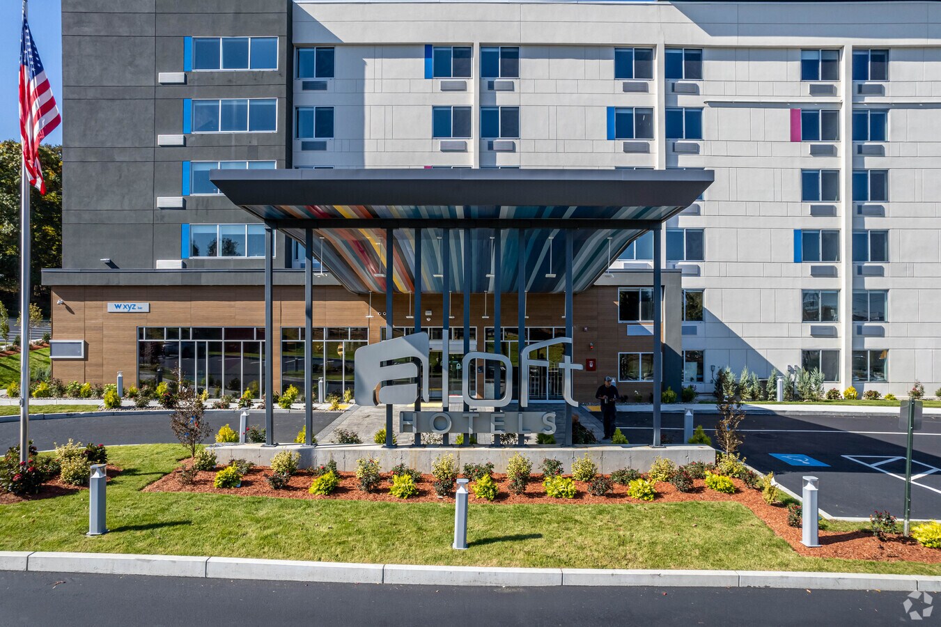 130 Worcester Rd, Framingham, MA 01702