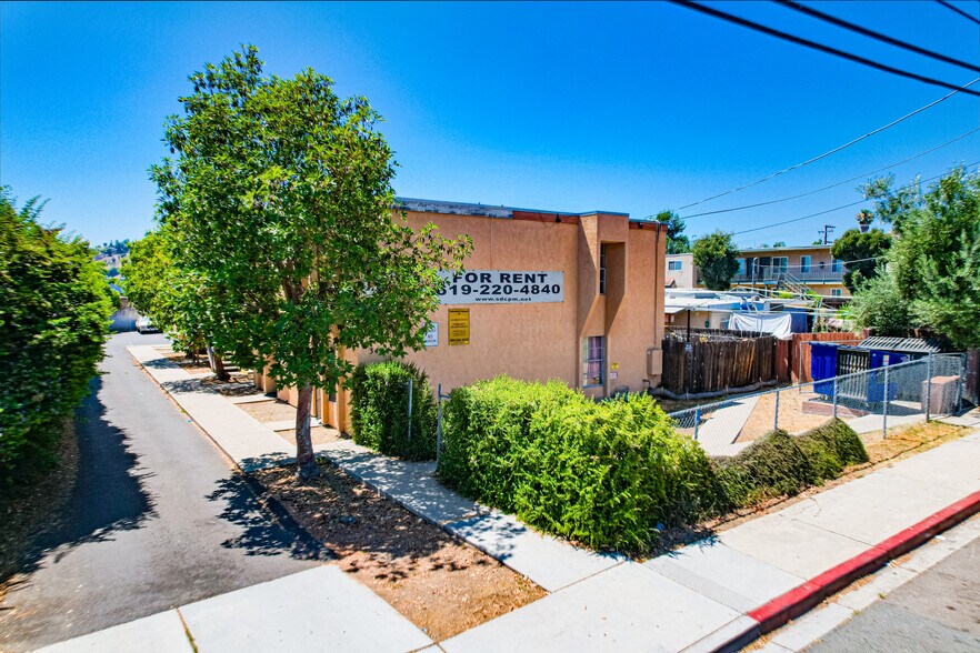 3404 Helix St, Spring Valley, CA for sale - Building Photo - Image 2 of 6