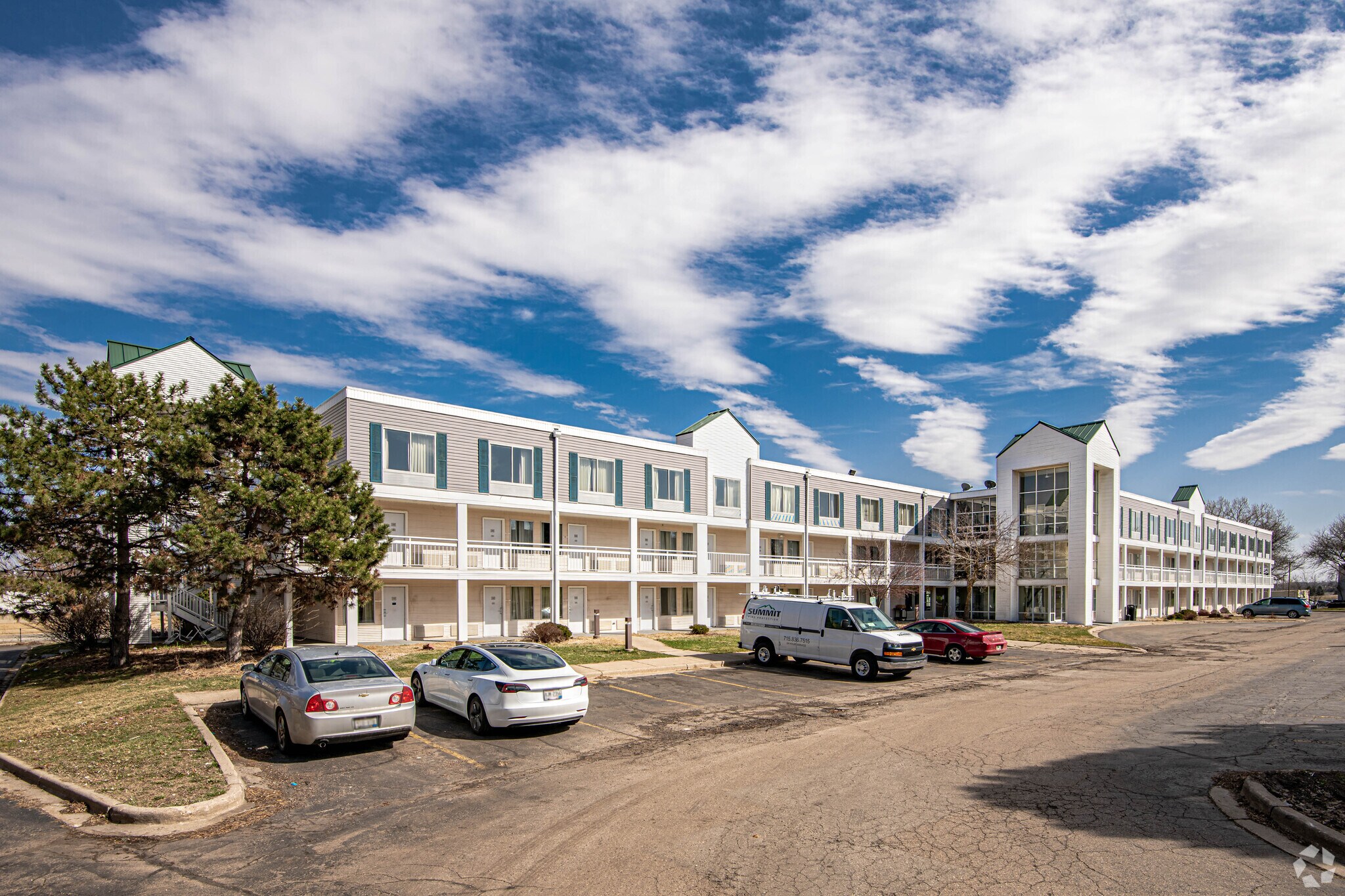 47574765 Hayes Rd, Madison, WI 53704 Super 8 Madison East