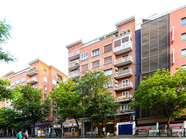 Multifamily in Madrid, Madrid for sale - Building Photo - Image 1 of 1