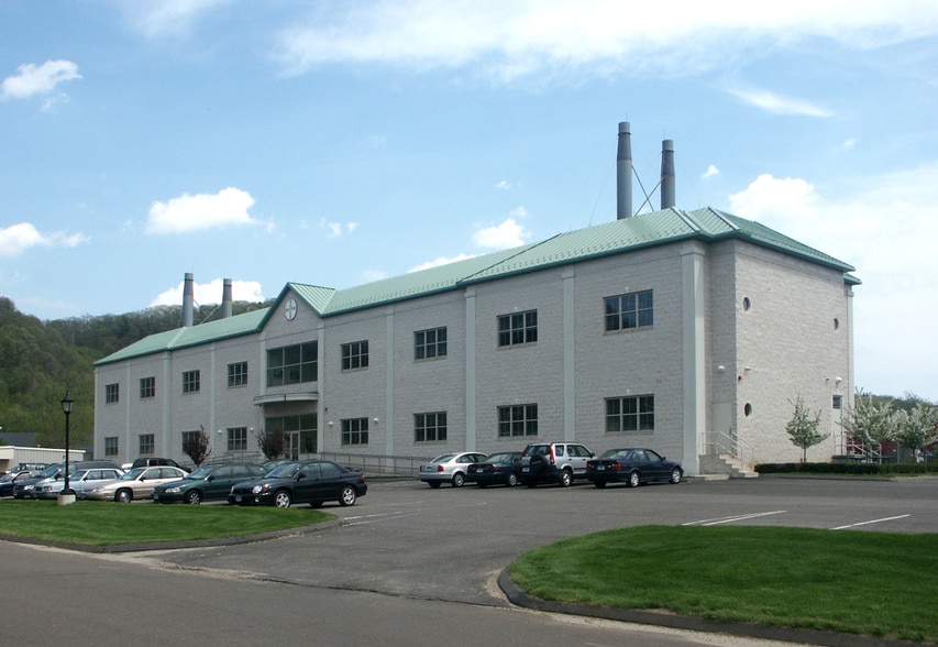 4 Research Dr, Woodbridge, CT for lease - Building Photo - Image 2 of 33