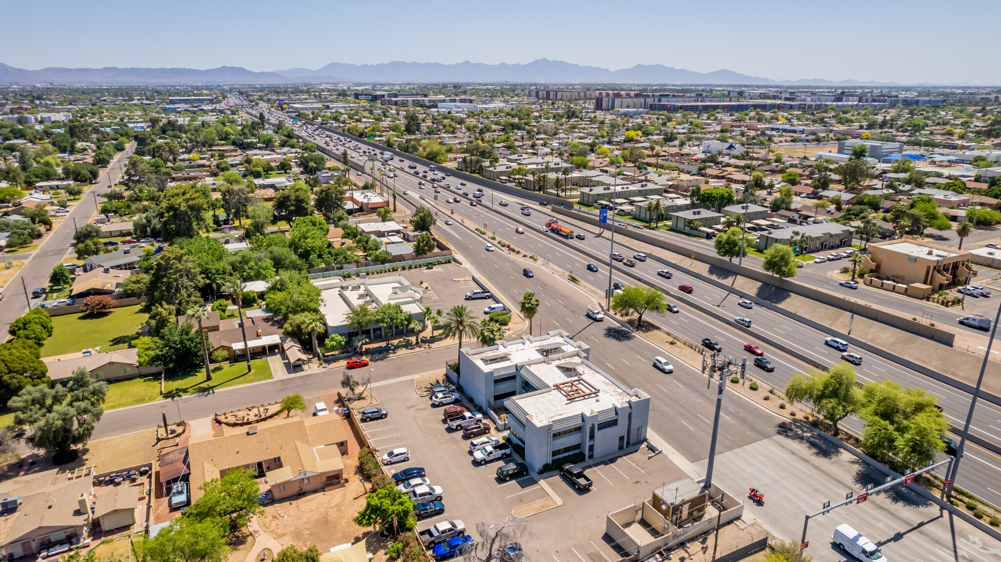 5815 N Black Canyon Hwy, Phoenix, AZ for lease Building Photo- Image 1 of 10