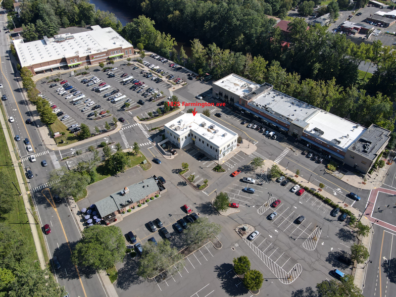 1825 Farmington Ave, Unionville, CT for lease - Aerial - Image 2 of 4