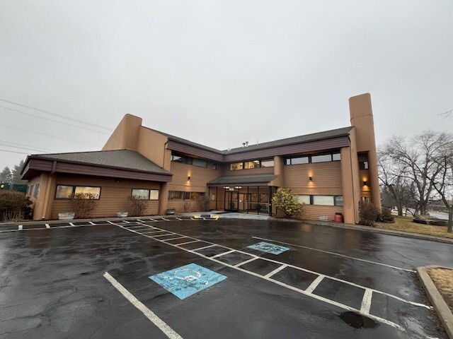 4610 N Ash St, Spokane, WA for lease - Building Photo - Image 1 of 4