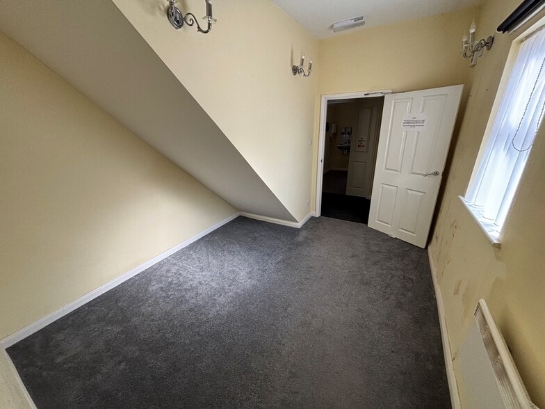 6 Bedford Rd, Kempston for lease - Building Photo - Image 3 of 13