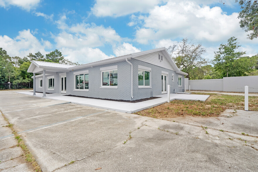 3248 Commercial Way, Spring Hill, FL for sale - Building Photo - Image 3 of 27