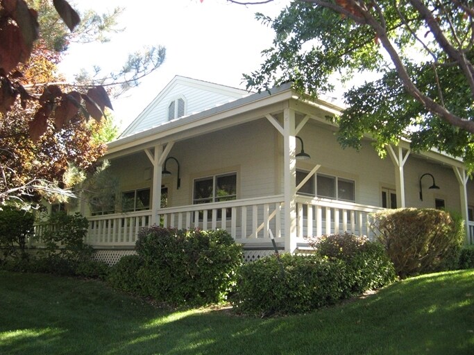 1010 Caughlin Xing, Reno, NV for sale Primary Photo- Image 1 of 1