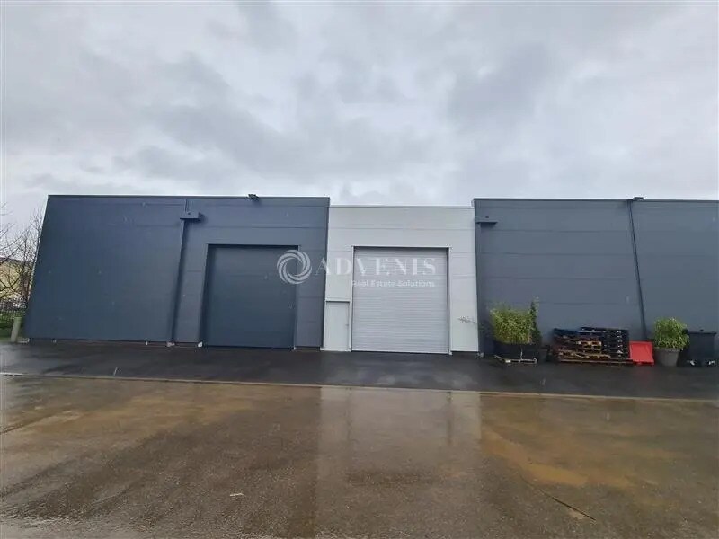 Flex in Norroy-le-Veneur for lease Building Photo- Image 1 of 4