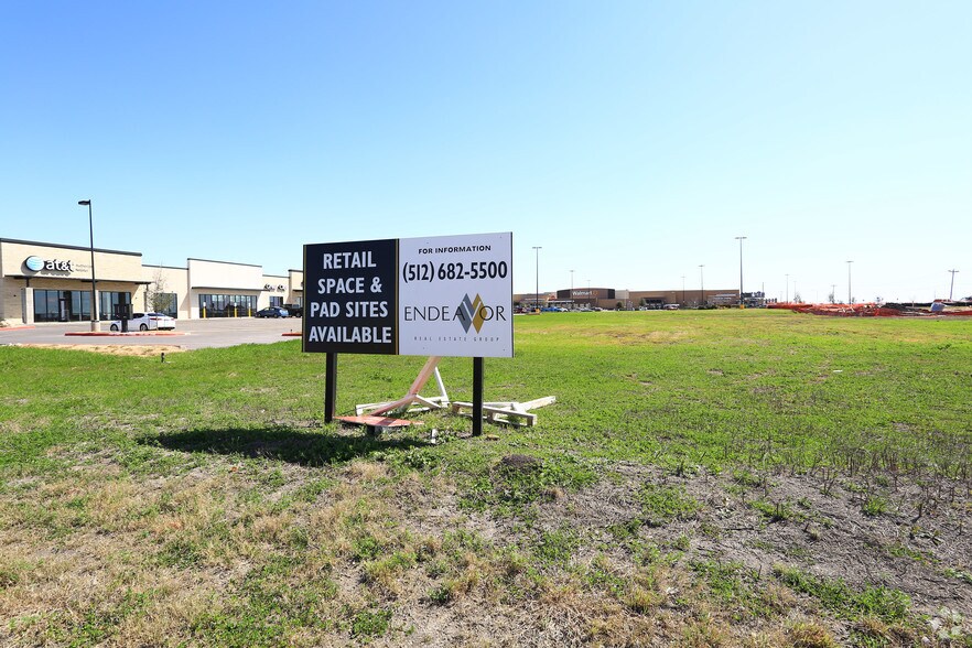 1908 S Colorado St, Lockhart, TX for sale - Primary Photo - Image 1 of 1