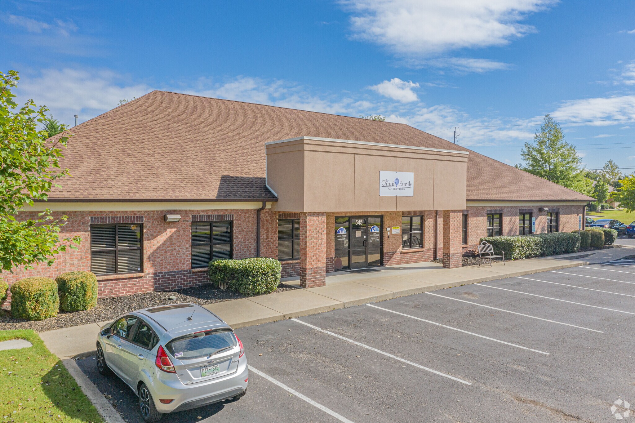 545 Brandies Cir, Murfreesboro, TN for sale Primary Photo- Image 1 of 1