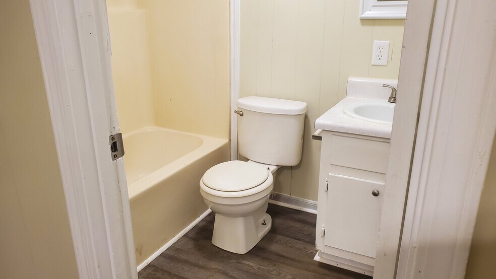 120 2nd St, Winder, GA for sale - Building Photo - Image 2 of 37