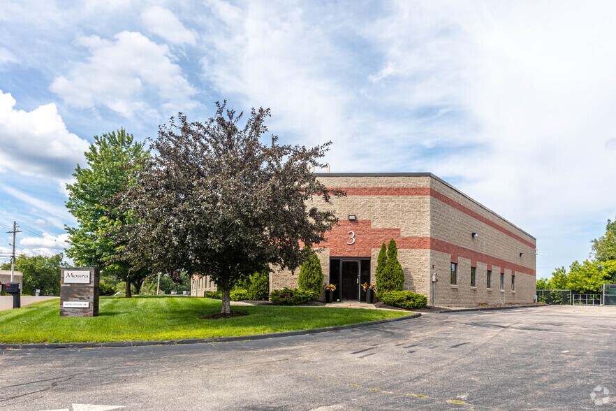 3 Bonazzoli Ave, Hudson, MA for sale - Primary Photo - Image 1 of 1