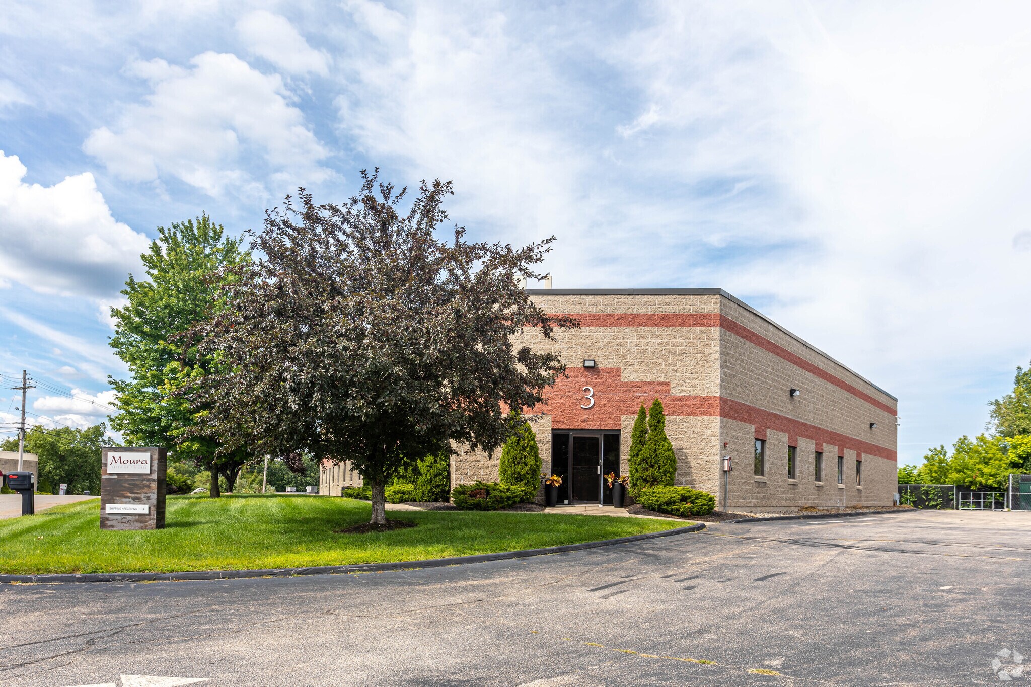 3 Bonazzoli Ave, Hudson, MA for sale Primary Photo- Image 1 of 1