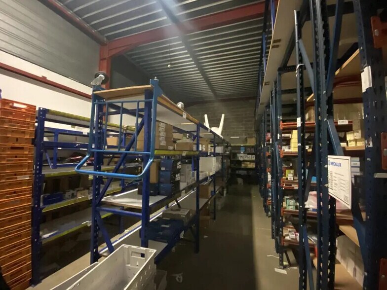 Office in Mérignac for lease - Interior Photo - Image 1 of 8