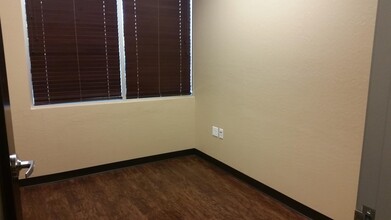 333 N Dobson Rd, Chandler, AZ for lease Interior Photo- Image 2 of 7