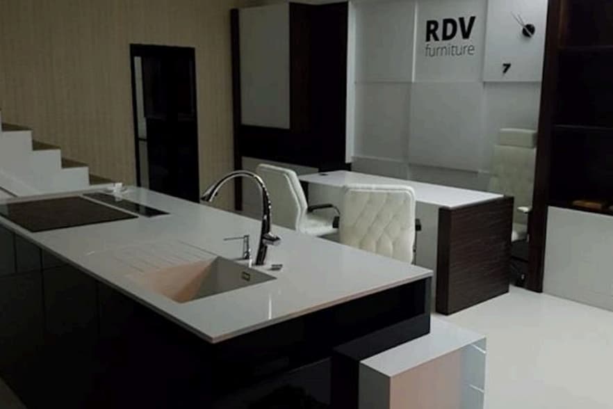 7 Lincoln Rd, Peterborough for lease - Interior Photo - Image 3 of 8