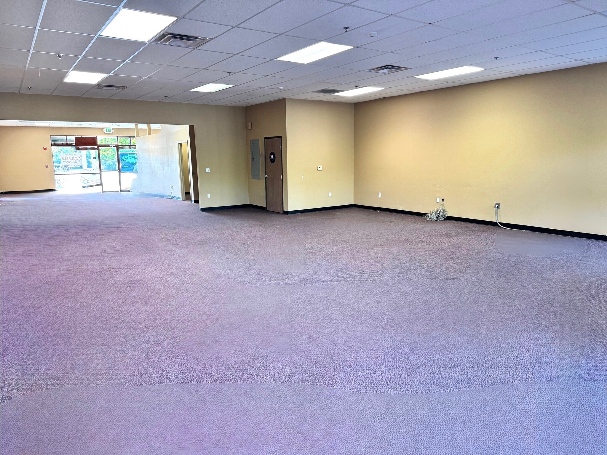 8445 Sierra College Blvd, Roseville, CA for lease Interior Photo- Image 1 of 3