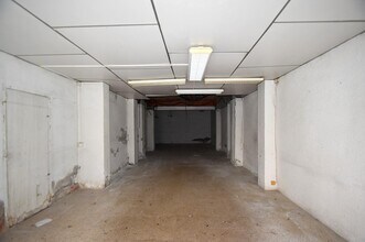 Retail in Vilanova i la Geltrú, Barcelona for lease Interior Photo- Image 2 of 2