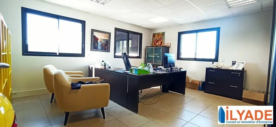 Office in Éguilles for sale - Interior Photo - Image 2 of 10
