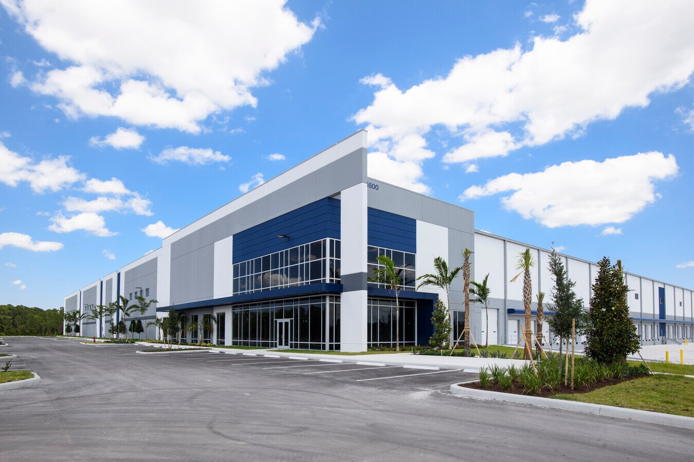 15500 Venture Way, Jupiter, FL 33478 Beeline Logistics Center