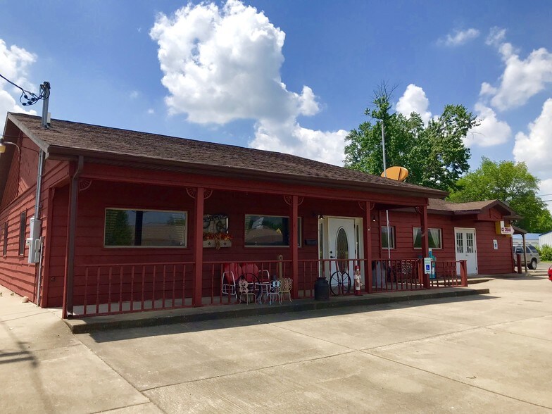 1212 S McLeansboro St, Benton, IL for sale - Building Photo - Image 1 of 1