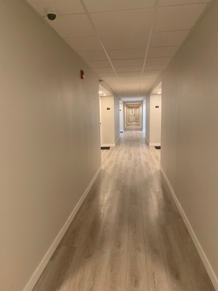 3011 Maingate Ln, Kissimmee, FL for lease - Interior Photo - Image 3 of 8