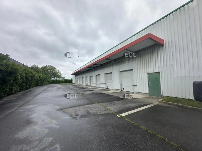 Industrial in Mitry-Mory for lease - Building Photo - Image 2 of 10