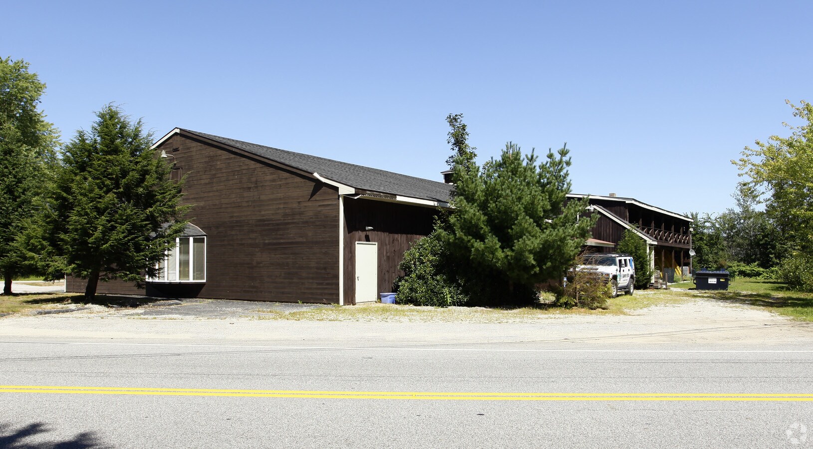 11 Mechanic Falls Rd, Oxford, ME 04270