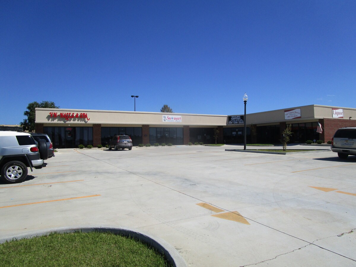 1085 Frontage Dr E, Wiggins, MS 39577