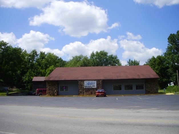 1828 N Francis St, Monticello, IN for sale - Primary Photo - Image 1 of 1
