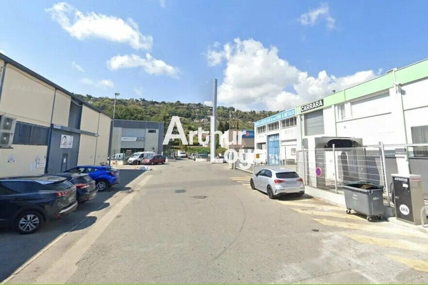 Flex in Saint-Laurent-du-Var for lease - Building Photo - Image 2 of 3