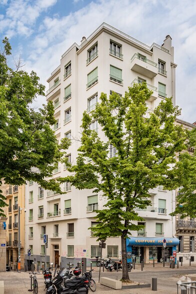 25 Place Jean Jaures, Marseille for sale - Primary Photo - Image 1 of 1