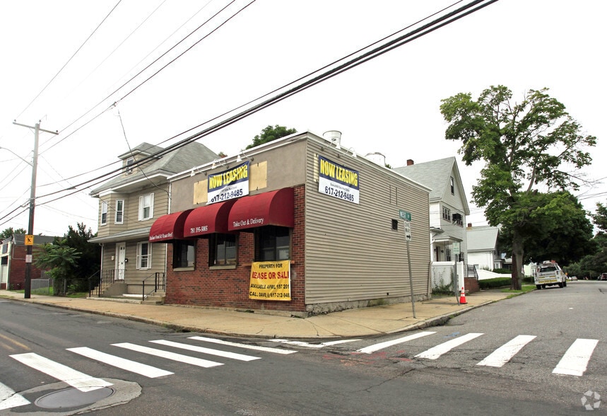 186 Winthrop St, Medford, MA 02155