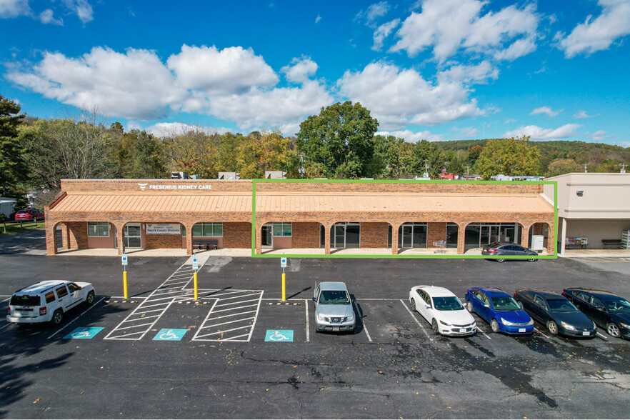 945 N Main St, Marion, VA for lease - Building Photo - Image 1 of 10