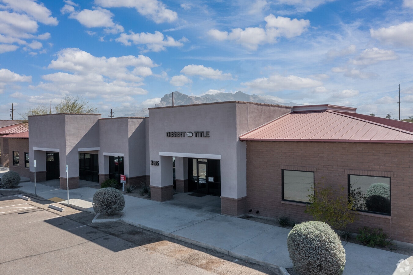 2195 W Magee Rd, Tucson, AZ 85742